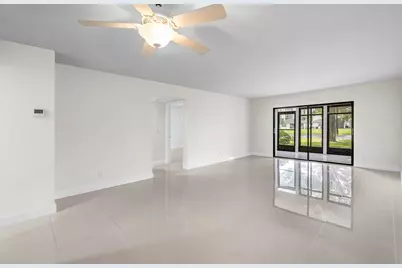 7290 Kinghurst Drive #106, Delray Beach, FL 33446 - Photo 12
