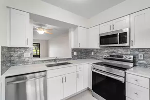 7290 Kinghurst Dr, Delray Beach, FL 33446 - Photo 4