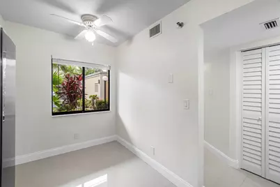 7290 Kinghurst Drive #106, Delray Beach, FL 33446 - Photo 16