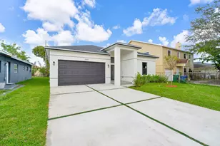 867 NW 27th Terrace, Fort Lauderdale, FL 33311 - Photo 1