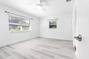 2060 NE 1st St, Deerfield Beach, FL 33441 - Photo 22