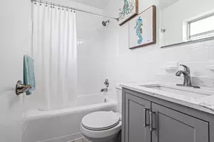 2060 NE 1st St, Deerfield Beach, FL 33441 - Photo 20