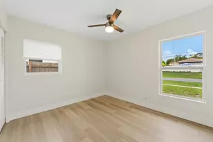 1127 NW 9th St, Boynton Beach, FL 33426 - Photo 18