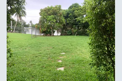 3296 NW 41st Street, Lauderdale Lakes, FL 33309 - Photo 12
