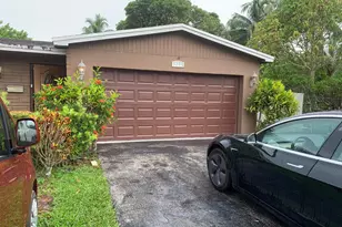 3296 NW 41st St, Lauderdale Lakes, FL 33309 - Photo 2