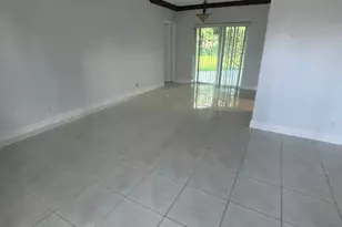 3296 NW 41st St, Lauderdale Lakes, FL 33309 - Photo 18