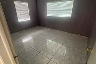3296 NW 41st St, Lauderdale Lakes, FL 33309 - Photo 24