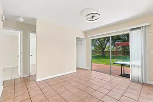 484 SW Eastport Cir, Port Saint Lucie, FL 34953 - Photo 18
