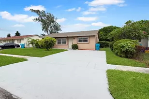 2030 NE 1st Ln, Boynton Beach, FL 33435 - Photo 1
