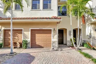 5887 NW 56th Pl, Tamarac, FL 33319 - Photo 2