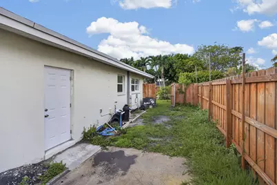 3854 Buttercup Circle S, Palm Beach Gardens, FL 33410 - Photo 8