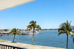 130 Lakeshore Dr, North Palm Beach, FL 33408 - Photo 2