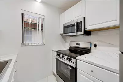 500 SW 2nd Avenue #211, Boca Raton, FL 33432 - Photo 4