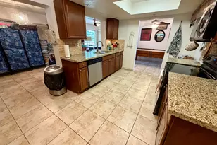 6875 NW 17th Ct, Margate, FL 33063 - Photo 4