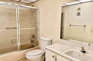 9718 S Belfort Cir, Tamarac, FL 33321 - Photo 16
