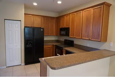 335 E Thatch Palm Circle #105, Jupiter, FL 33458 - Photo 2