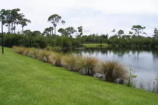 335 E Thatch Palm Cir, Jupiter, FL 33458 - Photo 14