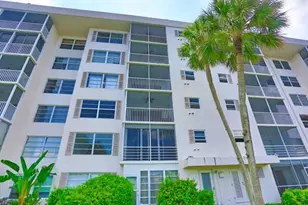 2801 N Palm Aire Dr, Pompano Beach, FL 33069 - Photo 6