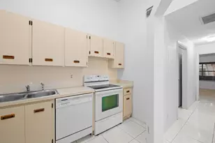 3645 NW 83rd Ln, Sunrise, FL 33351 - Photo 10