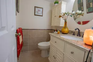 715 Lori Dr, Palm Springs, FL 33461 - Photo 12