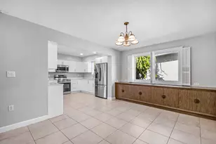 6760 SW 11th St, Pembroke Pines, FL 33023 - Photo 8