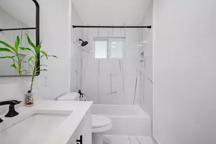 6760 SW 11th St, Pembroke Pines, FL 33023 - Photo 22