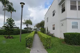 557 Burgundy L, Delray Beach, FL 33484 - Photo 18