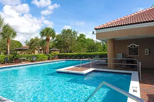 2550 SW 18th Terrace, Fort Lauderdale, FL 33315 - Photo 2