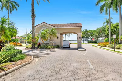 2325 NW 186th Avenue, Pembroke Pines, FL 33029 - Photo 42