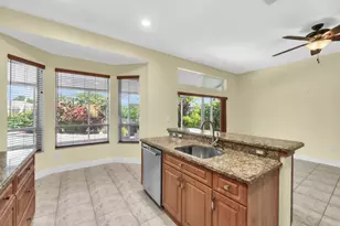 2325 NW 186th Ave, Pembroke Pines, FL 33029 - Photo 18