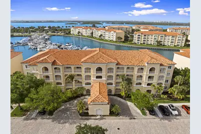 16 Harbour Isle Drive W #303, Fort Pierce, FL 34949 - Photo 2