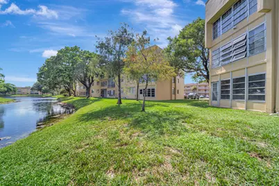 6001 NW 61st Avenue #112, Tamarac, FL 33319 - Photo 32