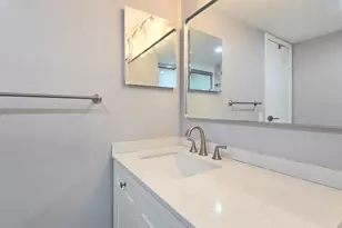 3100 W Rolling Hills Cir, Davie, FL 33328 - Photo 12