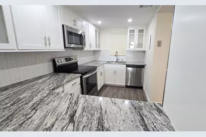 3100 W Rolling Hills Circle #609, Davie, FL 33328 - Photo 2