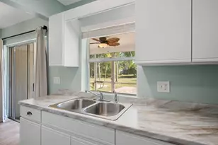 1494 Easthampton Cir, Wellington, FL 33414 - Photo 10