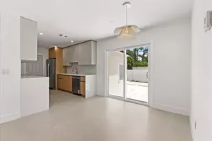 3856 Corrigan Ct, Lake Worth Beach, FL 33461 - Photo 10