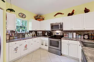 2323 Windjammer Way, West Palm Beach, FL 33411 - Photo 18
