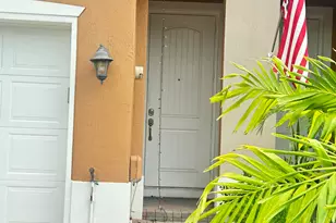 5026 S Astor Circle, Delray Beach, FL 33484 - Photo 2