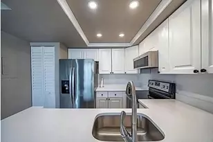 708 Executive Center Dr, West Palm Beach, FL 33401 - Photo 4