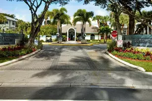 708 Executive Center Dr, West Palm Beach, FL 33401 - Photo 6