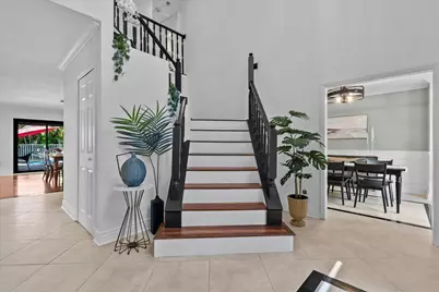 10798 Seacliff Circle, Boca Raton, FL 33498 - Photo 2