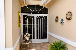 9837 Mantova Dr, Lake Worth, FL 33467 - Photo 4