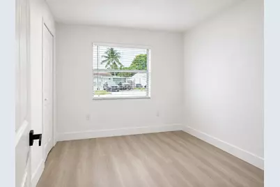 2013 Longwood Road, West Palm Beach, FL 33409 - Photo 12