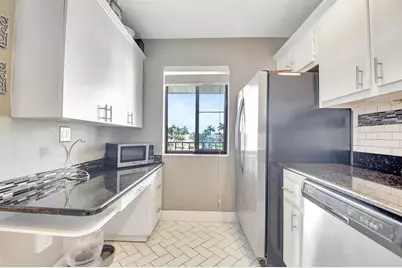4070 Tivoli Court #307, Lake Worth, FL 33467 - Photo 12