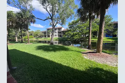 9957 Nob Hill Place #9957, Sunrise, FL 33351 - Photo 8