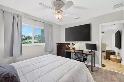 4670 NE 4th Avenue, Oakland Park, FL 33334 - Photo 30
