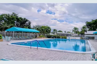 7105 NW 74th Place, Tamarac, FL 33321 - Photo 10