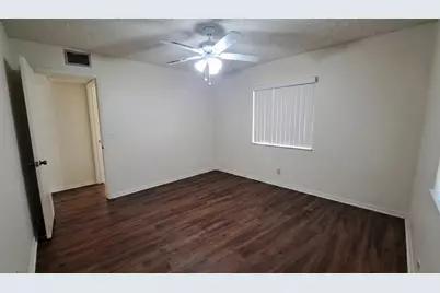 222 Pine Hov Circle #B-2, Greenacres, FL 33463 - Photo 8