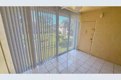 222 Pine Hov Circle #B-2, Greenacres, FL 33463 - Photo 2