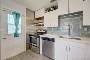 1521 NE 32nd Ct, Pompano Beach, FL 33064 - Photo 10